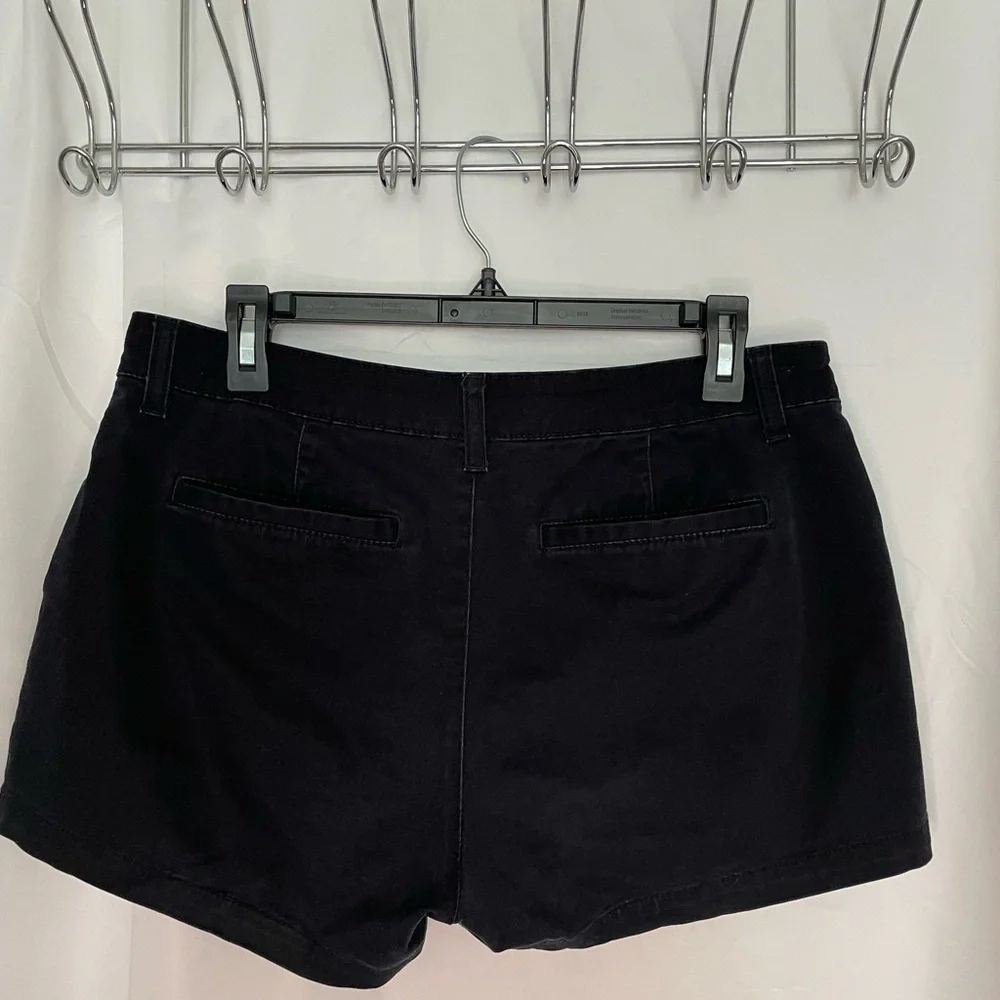Ana Classic black Women's Shorts​​​​​ - Picture 4 of 6